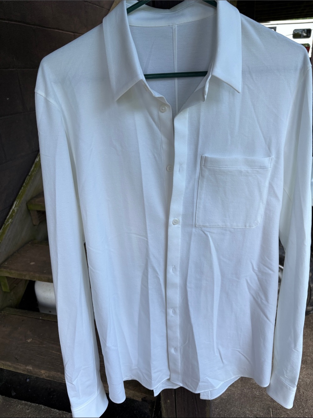 lululemon athletica Men's White Long-Sleeve Button-Up Dress Shirt